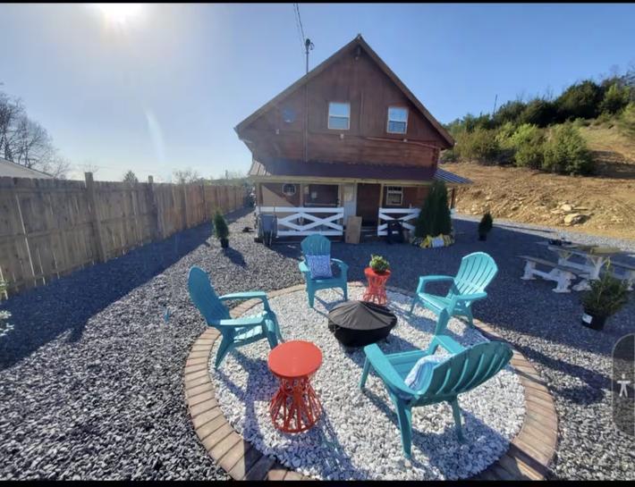 The Outdoor Oasis - New Listing