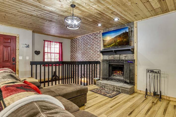 Alluring Embrace - New Listing