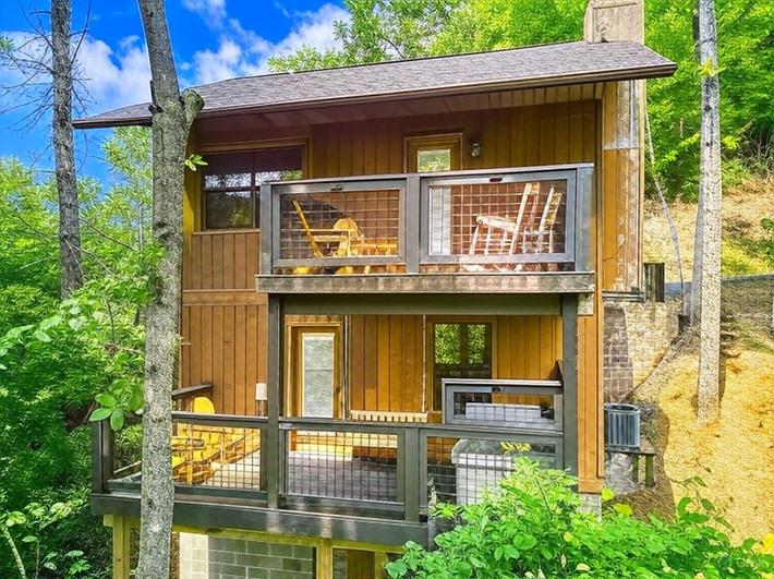 Alluring Embrace - New Listing