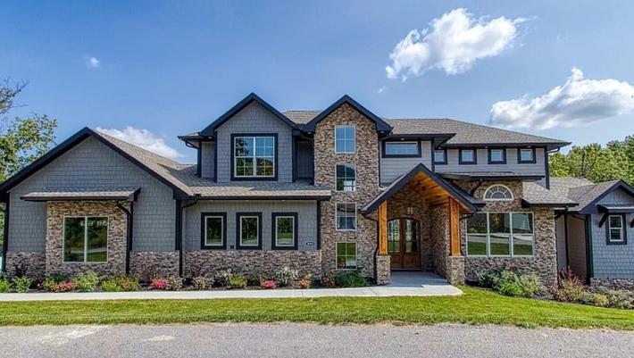 Rooms with a View - New Listing