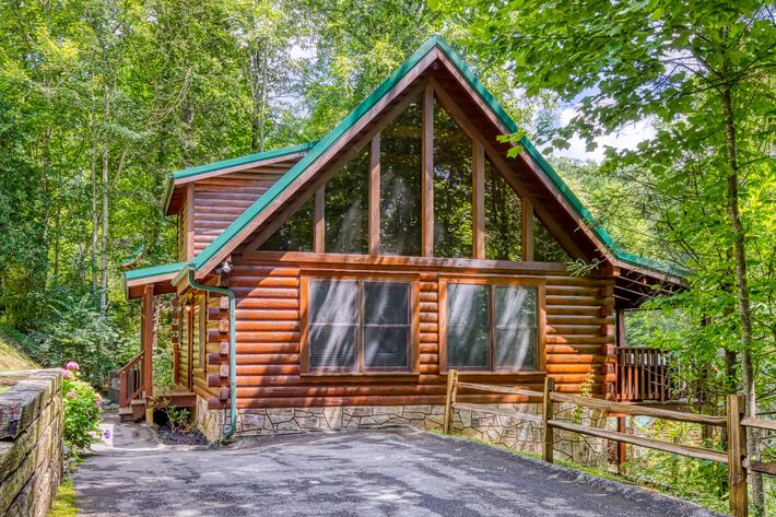 Smoky Mountain Escape - New Listing