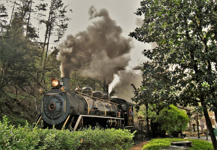 A Smoky Mountain Splash