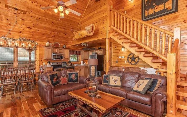 Smoky Serenity Chalet - New Lisiting