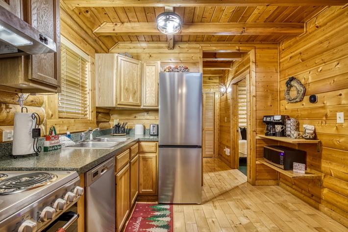 Majestic Bear Retreat - New Listing