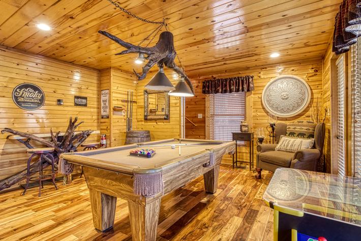 Smoky Serenity Chalet - New Listing