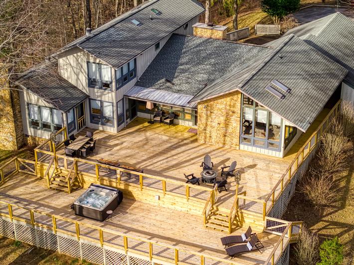 Mountain Vista - New Listing