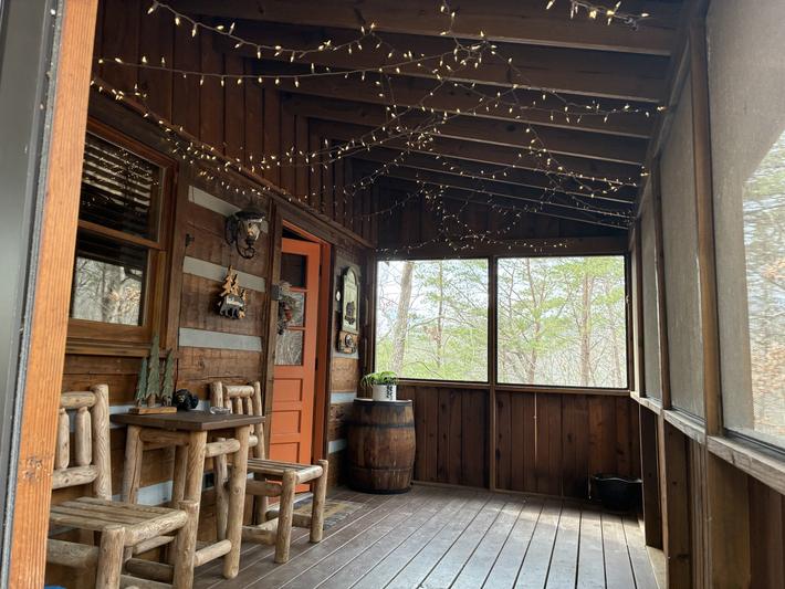 Cozy Cabin At Wild Turkey - New Listing