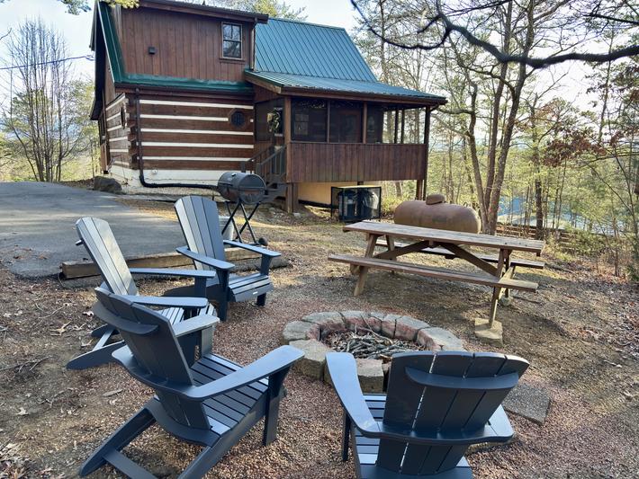 Cozy Cabin At Wild Turkey - New Listing
