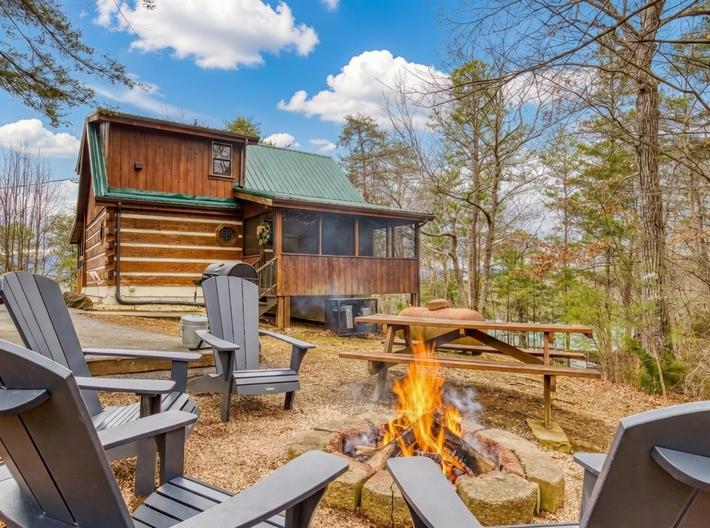 Cozy Cabin At Wild Turkey - New Listing
