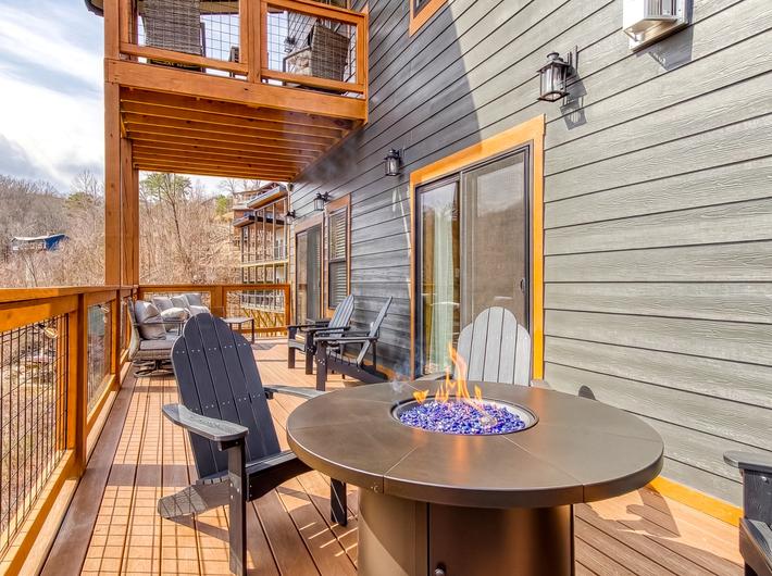 Longview Lodge - New Listing