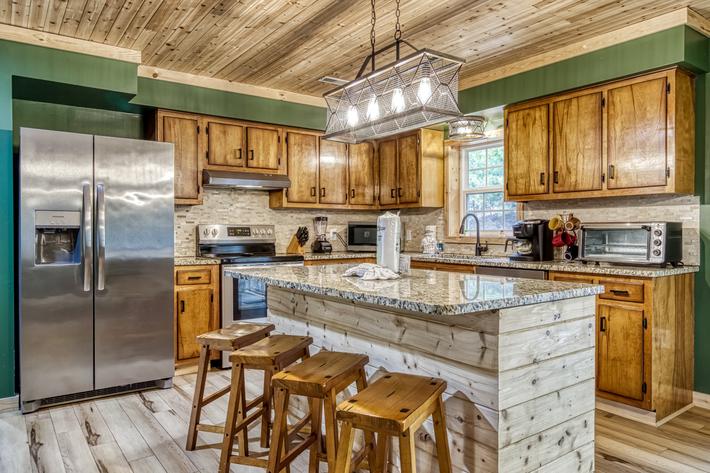 Peaceful Cabin - New Listing