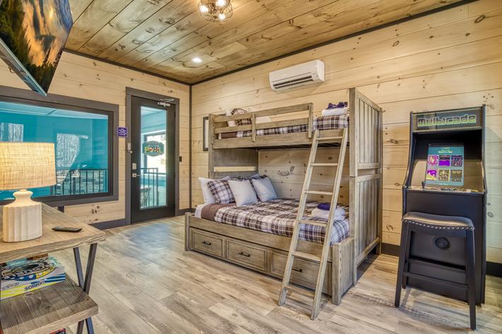 Whiskey Splash - New listing