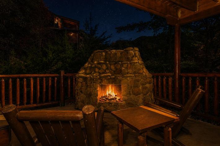 Brown Bear Lodge 