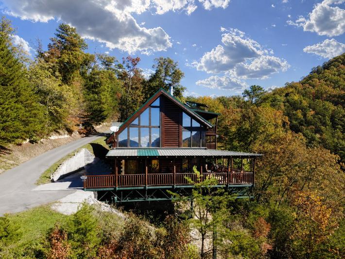 Brown Bear Lodge 