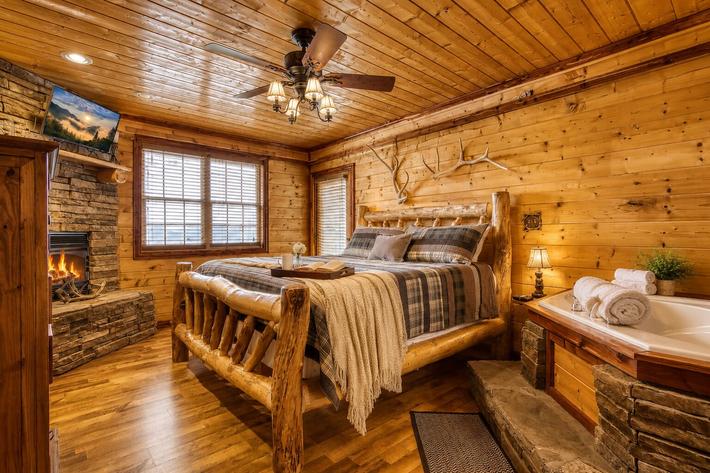 Smoky Sunset Retreat - New Listing