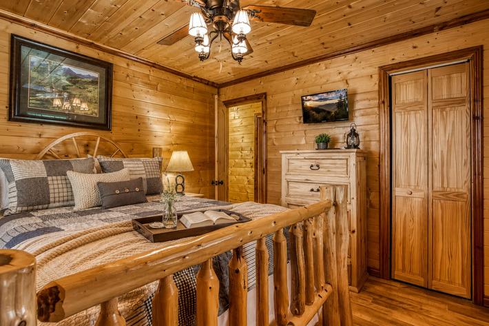 Smoky Sunset Retreat - New Listing