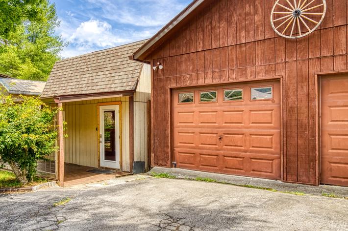 Rivers Ridge & Guest House - New Listing