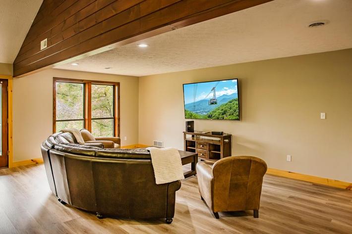 Big Bear Lodge - New Listing 