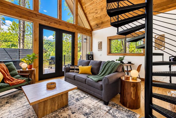 The Happy Hideaway - New Listing