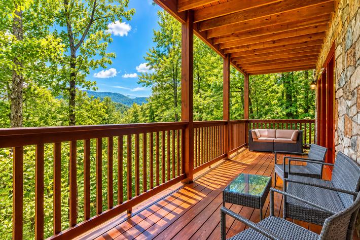 Smoky Mountain Escape 