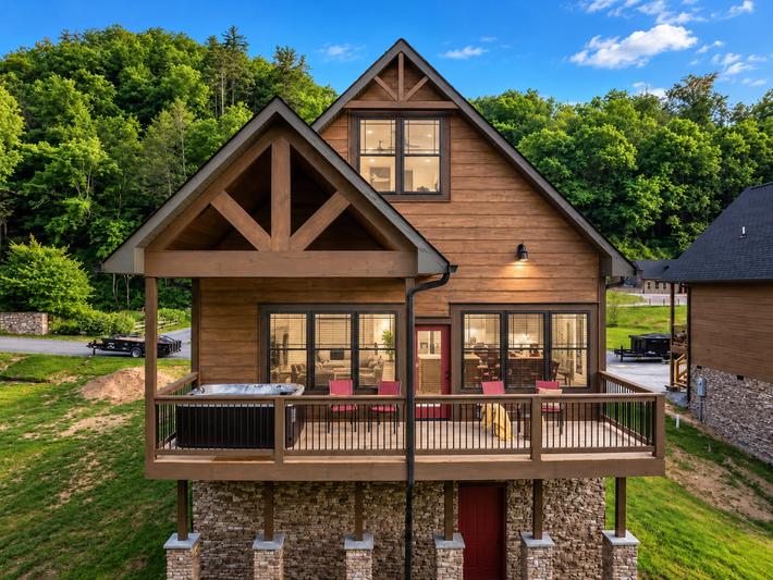 Slacker Bear's Creek Retreat New Listing