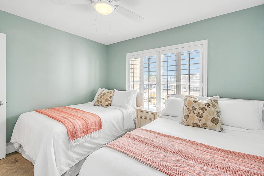 212 Point East Condominium