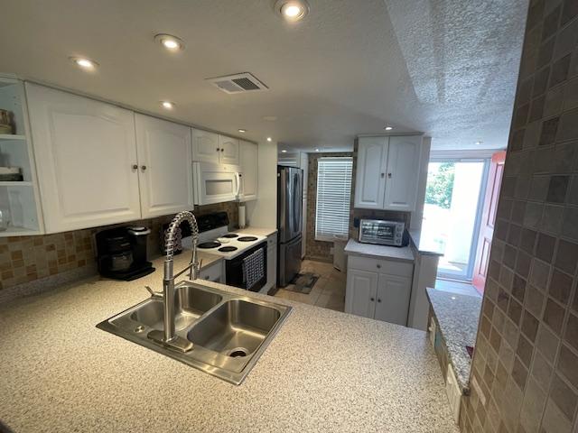 218 Point East Condominium