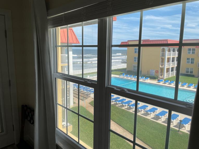 305 Point East Condominium