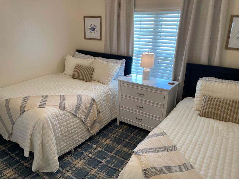 305 Point East Condominium