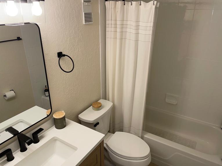 305 Point East Condominium