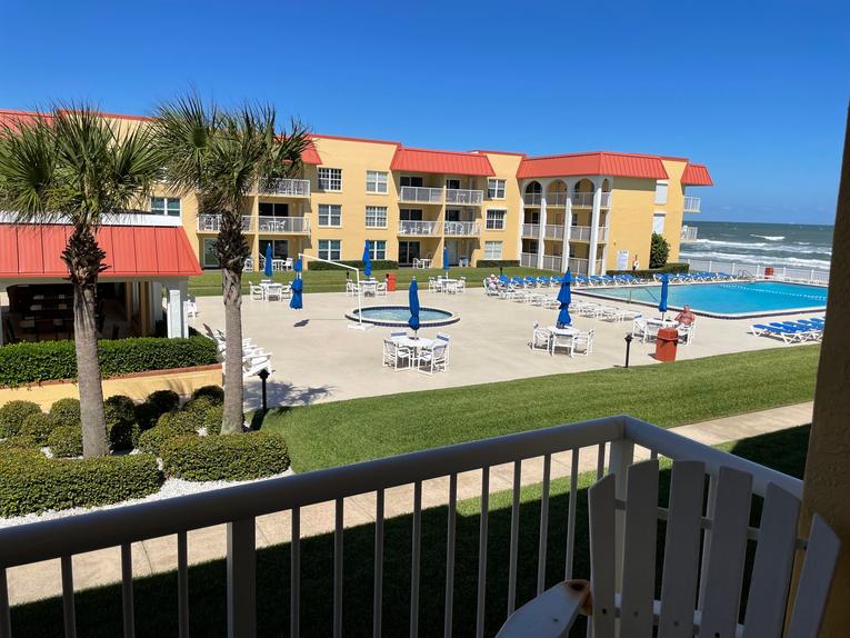 221 Point East Condominium