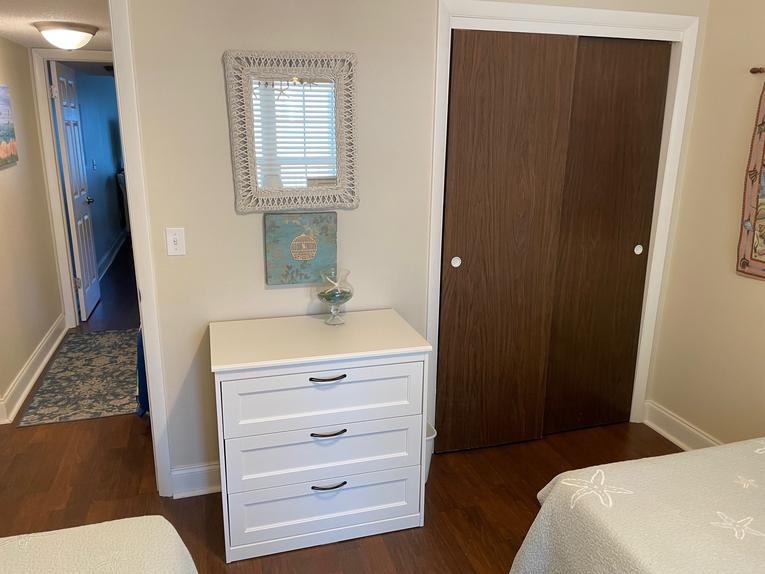 221 Point East Condominium