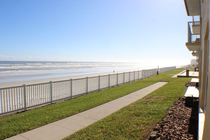 101 Point East Condominium