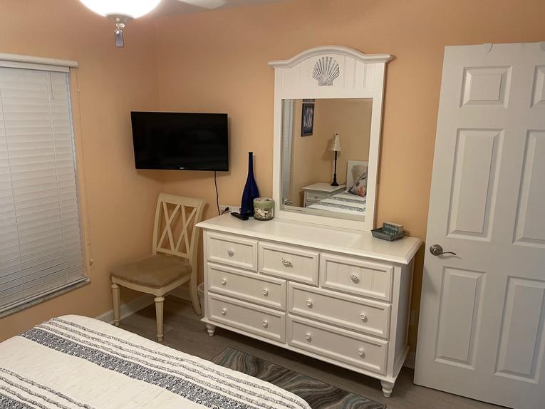 127 Point East Condominium