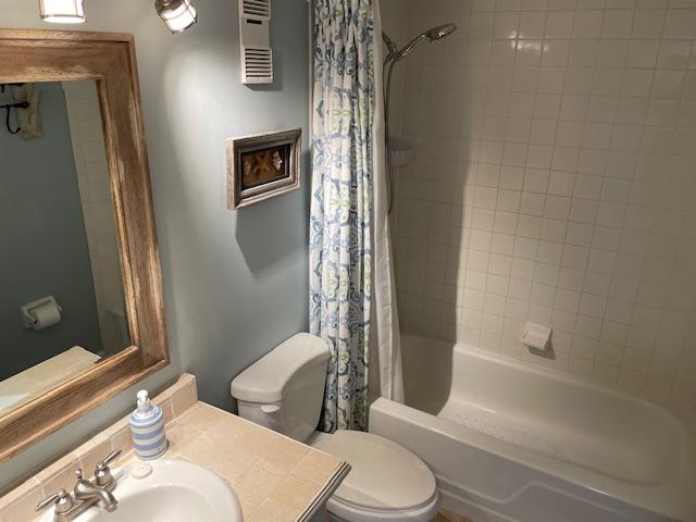 120 Point East Condominium