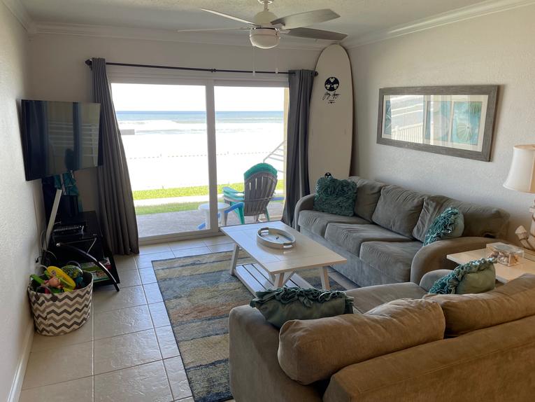 102 Point East Condominium