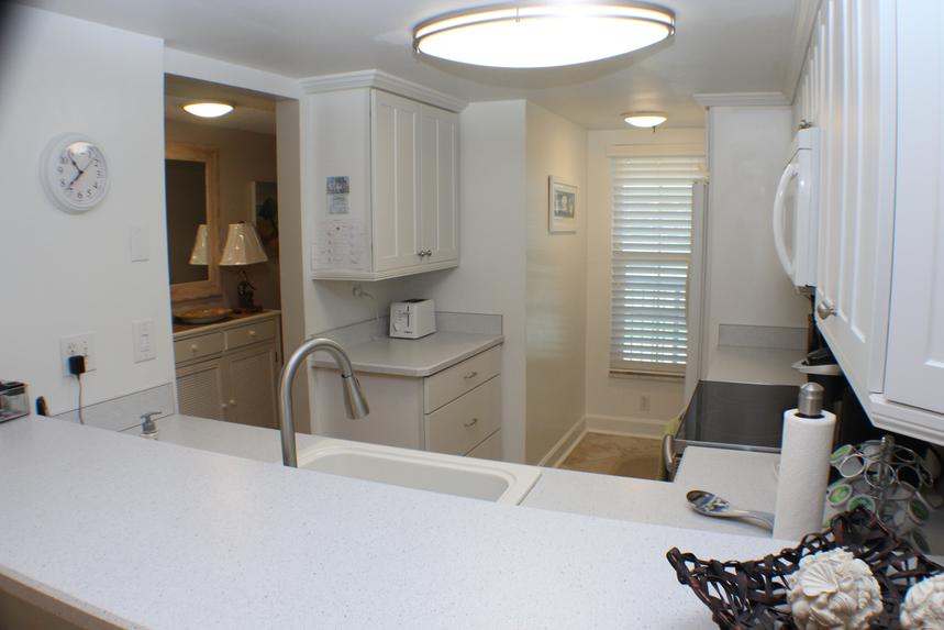 211 Point East Condominium