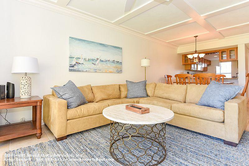 112 Point East Condominium