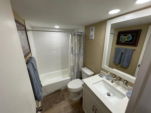 110 Point East Condominium