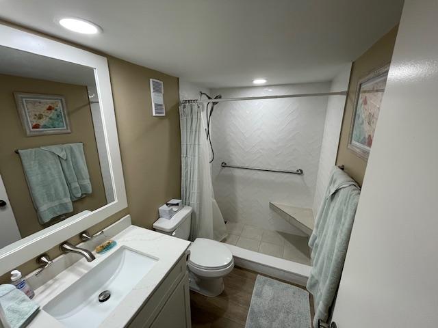 110 Point East Condominium