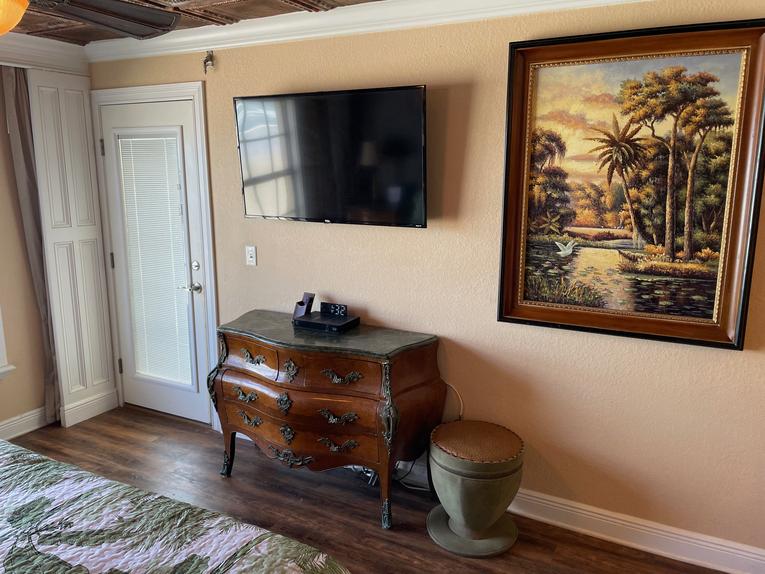 202 Point East Condominium