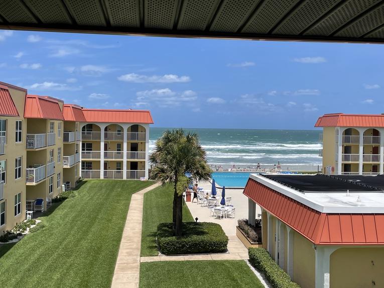313 Point East Condominium