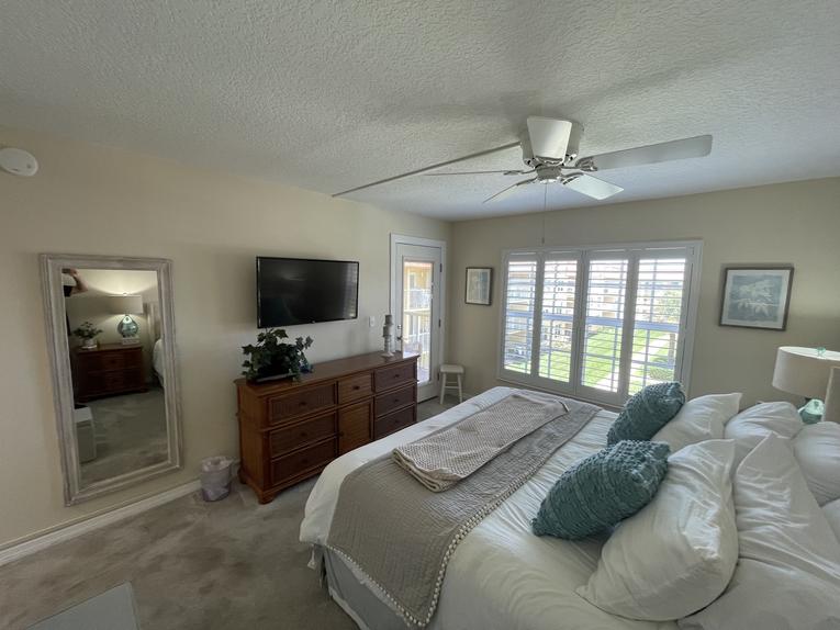 313 Point East Condominium