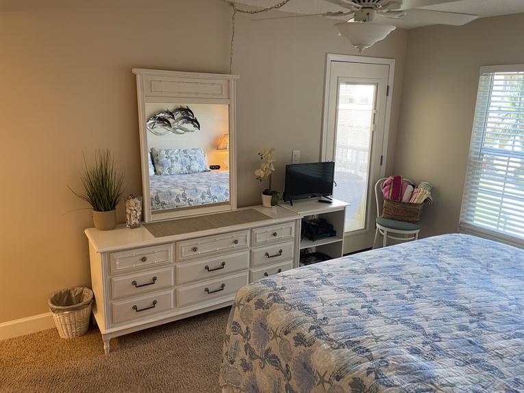 211 Point East Condominium