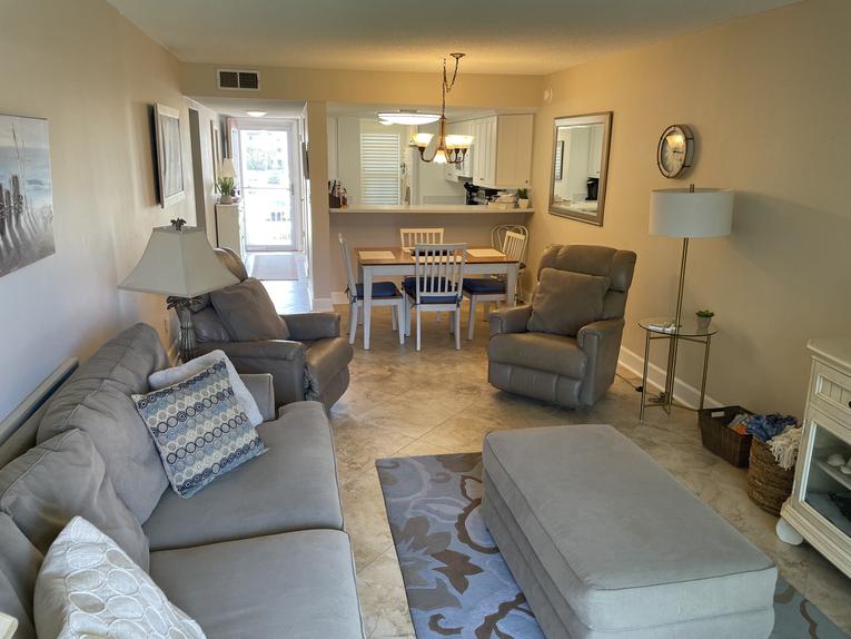 211 Point East Condominium