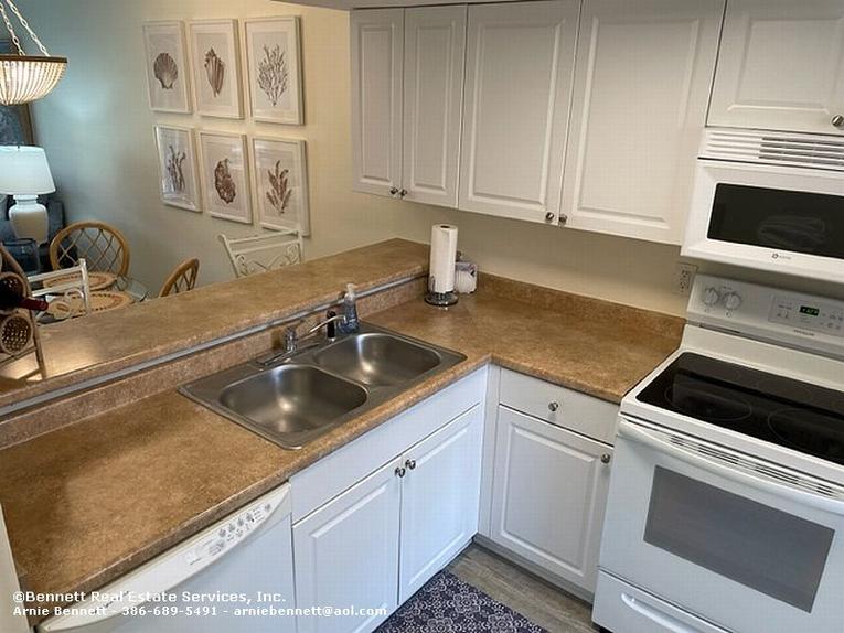 114 Point East Condominiium
