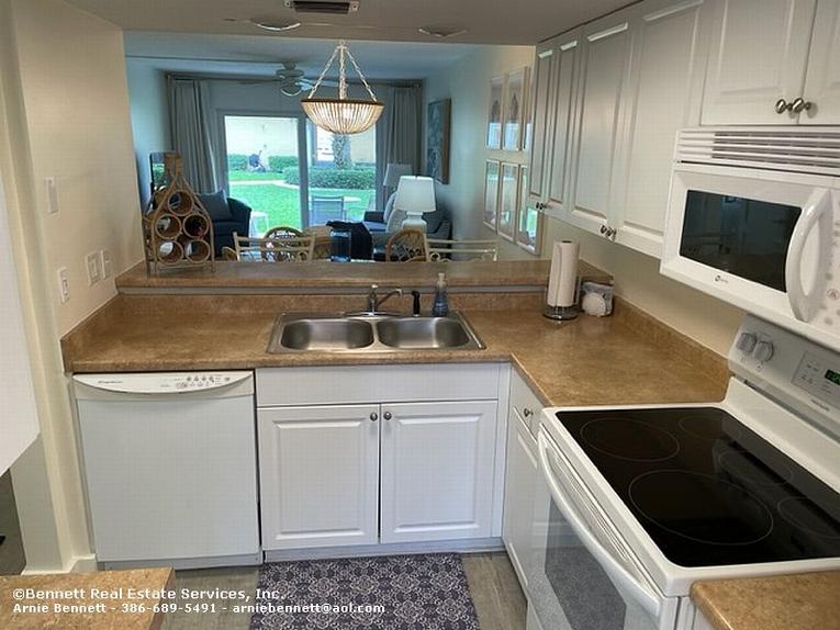 114 Point East Condominiium