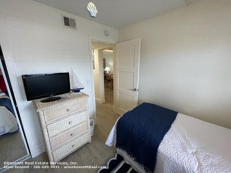 114 Point East Condominiium