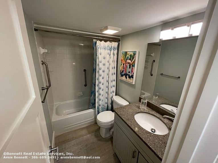 114 Point East Condominiium