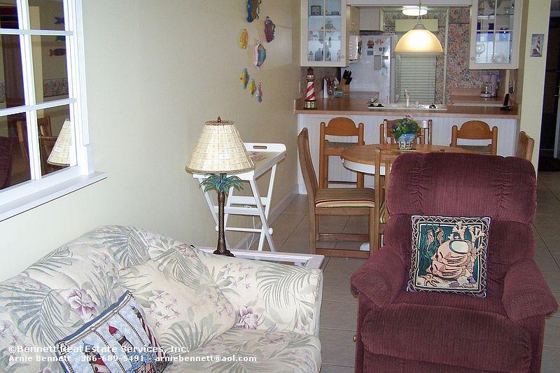 102 Point East Condominium